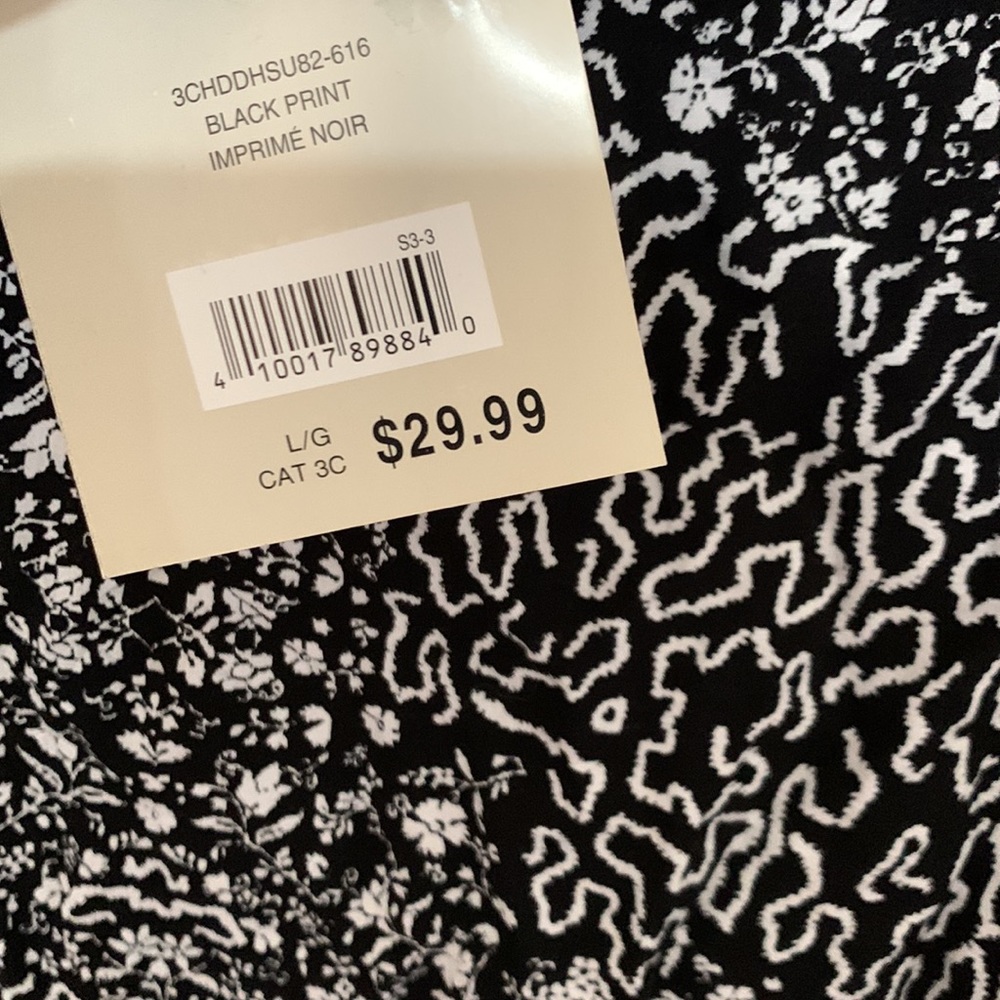 Denver Hayes black floral cold shoulder blouse Large NWT - Picture 5 of 5